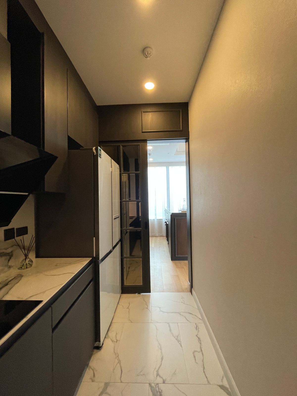 ขายคอนโดพระราม 9 เพชรบุรีตัดใหม่ RCA : ขายคอนโด แลนด์มาร์ค แอท เอ็มอาร์ทีเอ สเตชั่น: Penthouses 3 ห้องน้อน 3 ห้องน้ำ ตกแต่งครบพร้อมเข้าอยู่  นิยามใหม่ของการใช้ชีวิตใจกลางกรุงเทพฯ คอนโดมิเนียม Branded Residence โดย Cassia (Banyan Group) Mega Mixed-Use ใกล้ MRT สายสีส้ม เพียง 350 เมตร  