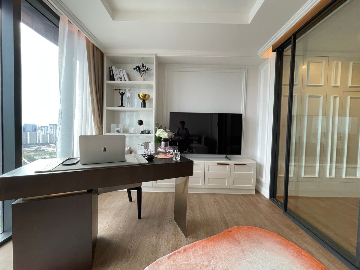 ขายคอนโดพระราม 9 เพชรบุรีตัดใหม่ RCA : ขายคอนโด แลนด์มาร์ค แอท เอ็มอาร์ทีเอ สเตชั่น: Penthouses 3 ห้องน้อน 3 ห้องน้ำ ตกแต่งครบพร้อมเข้าอยู่  นิยามใหม่ของการใช้ชีวิตใจกลางกรุงเทพฯ คอนโดมิเนียม Branded Residence โดย Cassia (Banyan Group) Mega Mixed-Use ใกล้ MRT สายสีส้ม เพียง 350 เมตร  