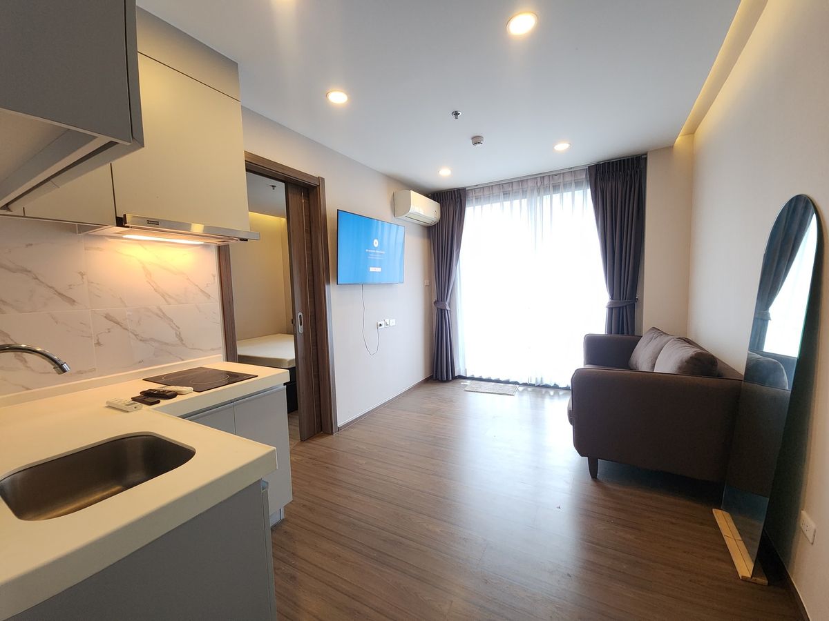 For RentCondoRatchadapisek, Huaikwang, Suttisan : 🔴15,000฿🔴 𝐀𝐫𝐭𝐢𝐬𝐚𝐧 𝐑𝐚𝐭𝐜𝐡𝐚𝐝𝐚┃Artisan Ratchada ✅ near MRT Cultural Center Happy to serve you. If interested, contact 𝙇𝙄𝙉𝙀 (reply very quickly):​📱 Asset code​ 6810-2102📱: Line ID:@bbcondo88