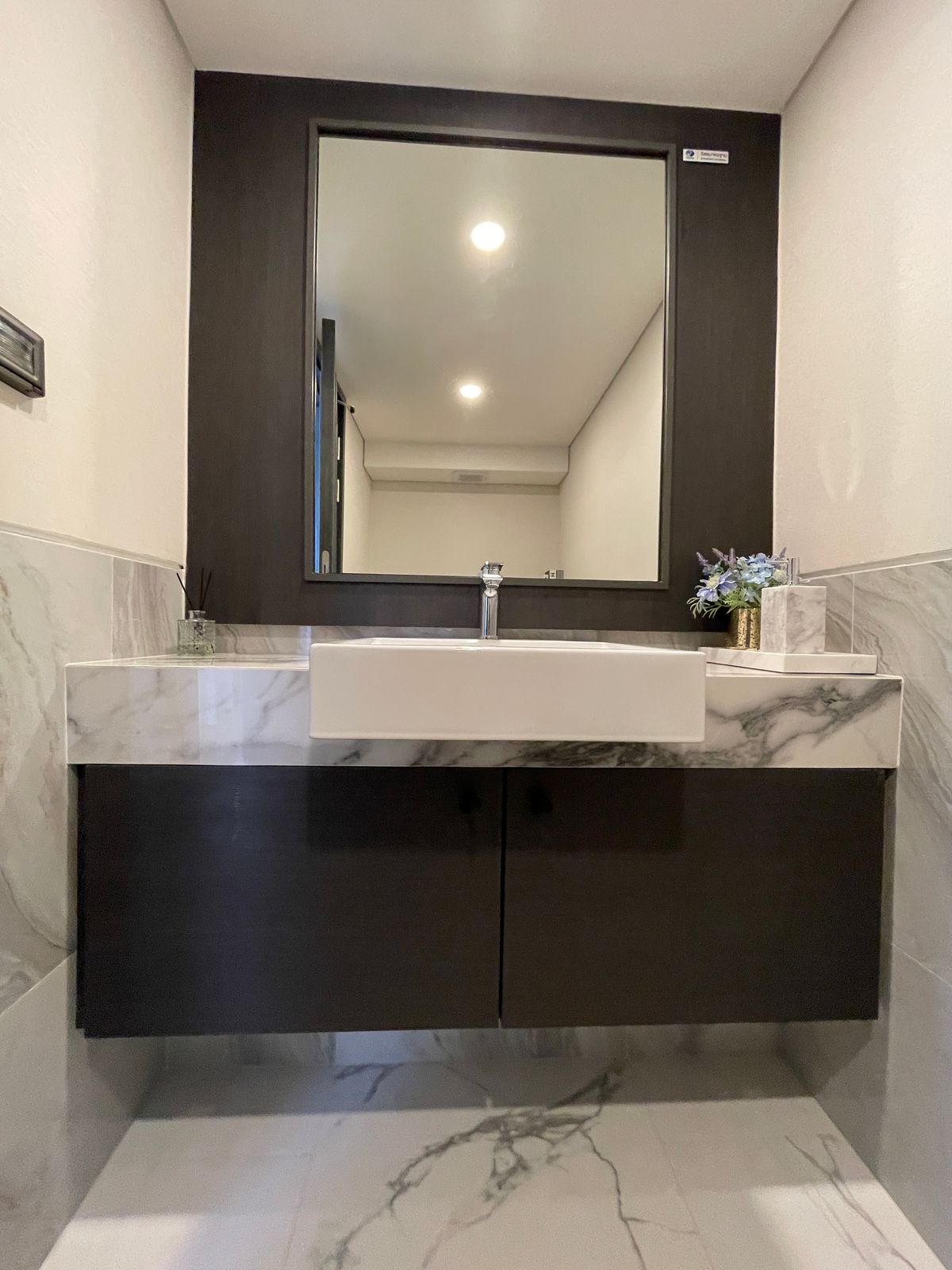 ขายคอนโดพระราม 9 เพชรบุรีตัดใหม่ RCA : ขายคอนโด แลนด์มาร์ค แอท เอ็มอาร์ทีเอ สเตชั่น: Penthouses 3 ห้องน้อน 3 ห้องน้ำ ตกแต่งครบพร้อมเข้าอยู่  นิยามใหม่ของการใช้ชีวิตใจกลางกรุงเทพฯ คอนโดมิเนียม Branded Residence โดย Cassia (Banyan Group) Mega Mixed-Use ใกล้ MRT สายสีส้ม เพียง 350 เมตร  