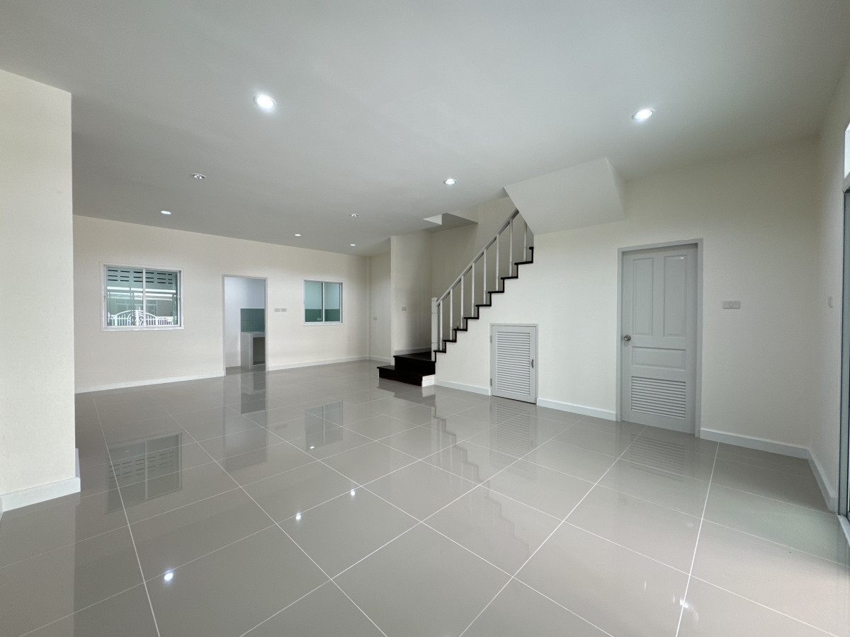 ขายทาวน์โฮมพระราม 5 ราชพฤกษ์ บางกรวย : ขายทาวน์เฮ้าส์/ทาวน์โฮม  ปริญลักษณ์ ไลท์ พระราม 5 บางกร่าง เมืองนนทบุรี นนทบุรี  CX-147189