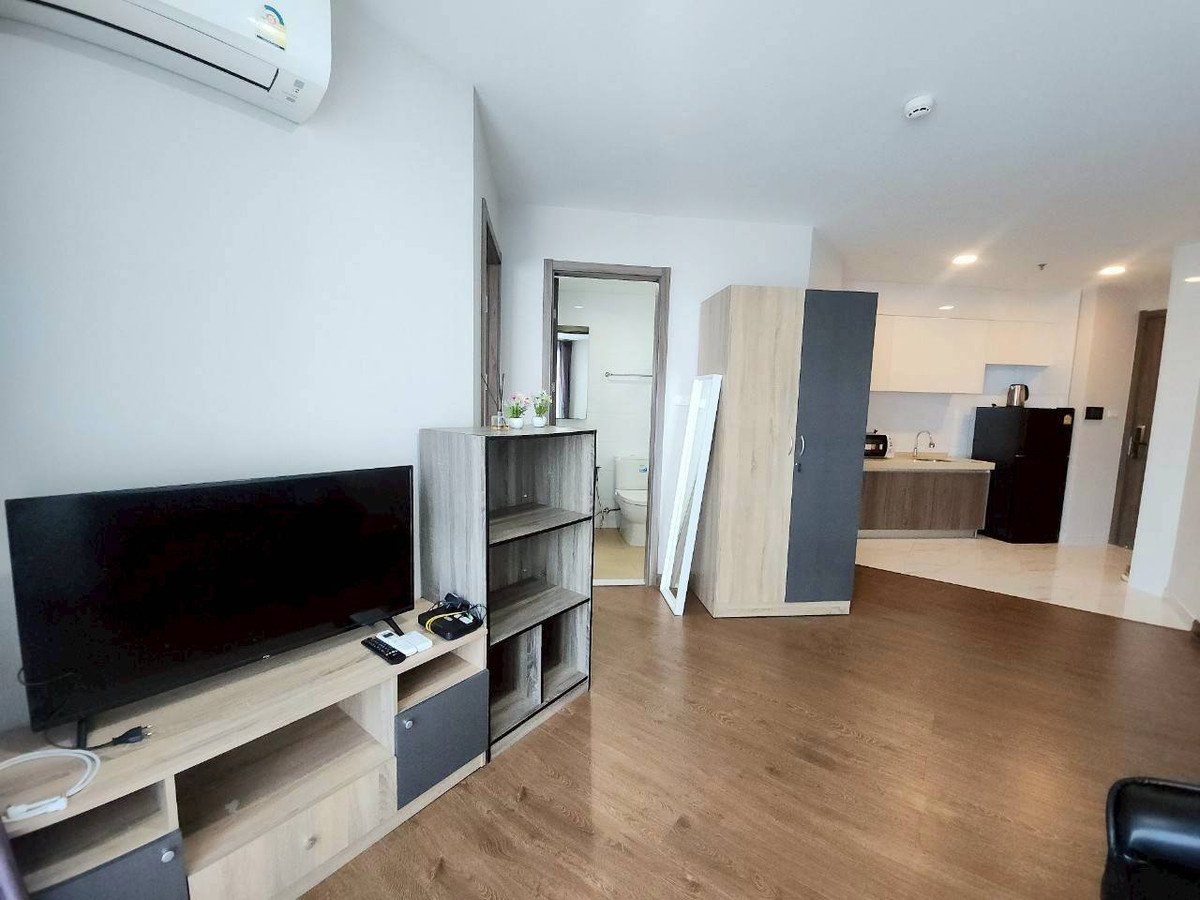 ให้เช่าคอนโดรัชดา ห้วยขวาง : 🔴13500฿🔴 𝐀𝐫𝐭𝐢𝐬𝐚𝐧 𝐑𝐚𝐭𝐜𝐡𝐚𝐝𝐚┃อาร์ติซาน รัชดา ✅ ใกล้ MRT ศูนย์วัฒนธรรม ยินดีบริการ🙏สนใจทัก 𝙇𝙄𝙉𝙀 มานะคะ (ตอบไวมาก):​📱 รหัสทรัพย์​ 6811-1007📱: ไอดีไลน์:@bbcondo88