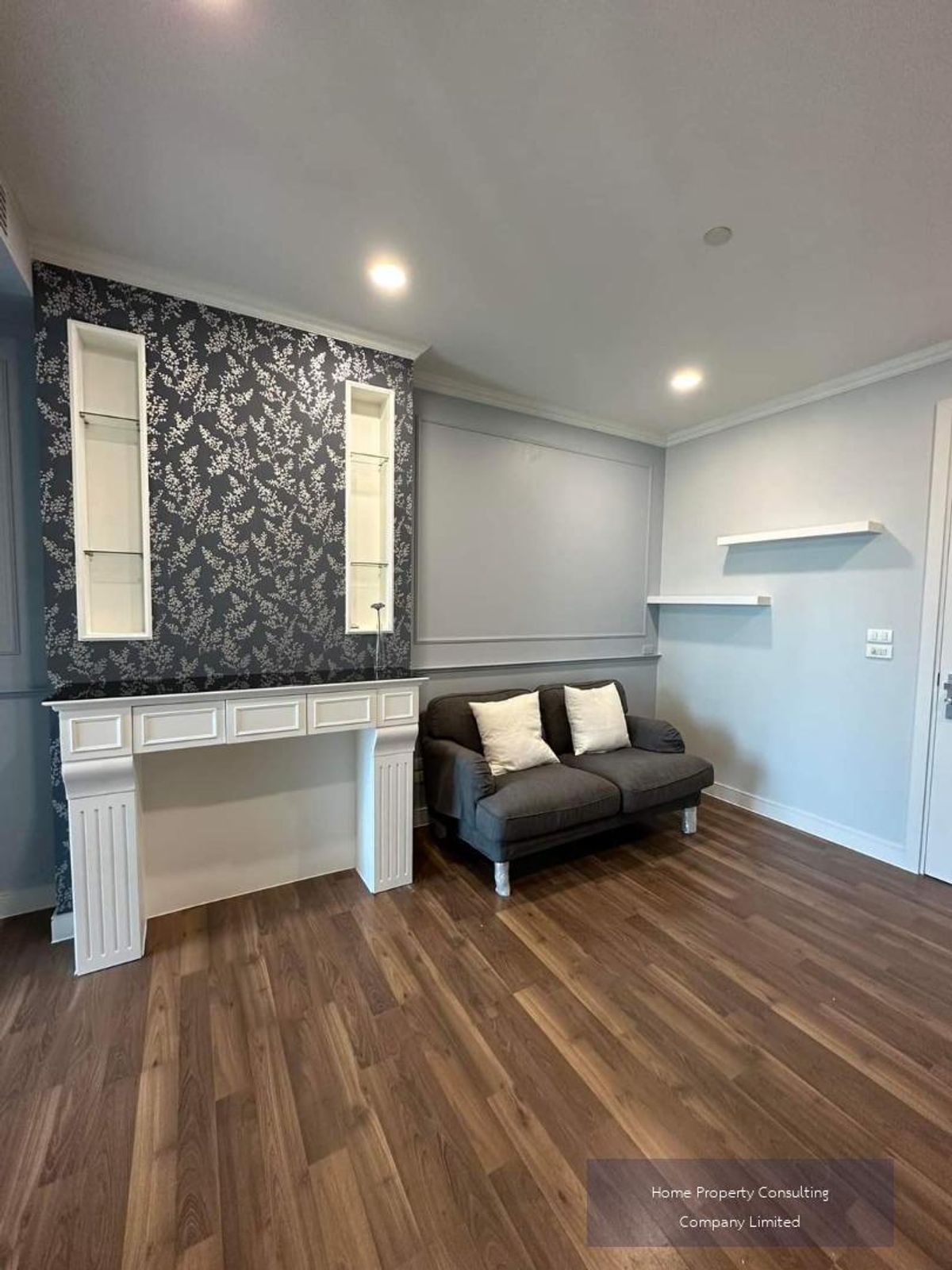 For SaleCondoOnnut, Udomsuk : Quick sale, cheap sales! The Room Sukhumvit 62, near BTS Punnawithi (14 m/1 minute), interested in negotiating @condobkk (with @) Code H33188