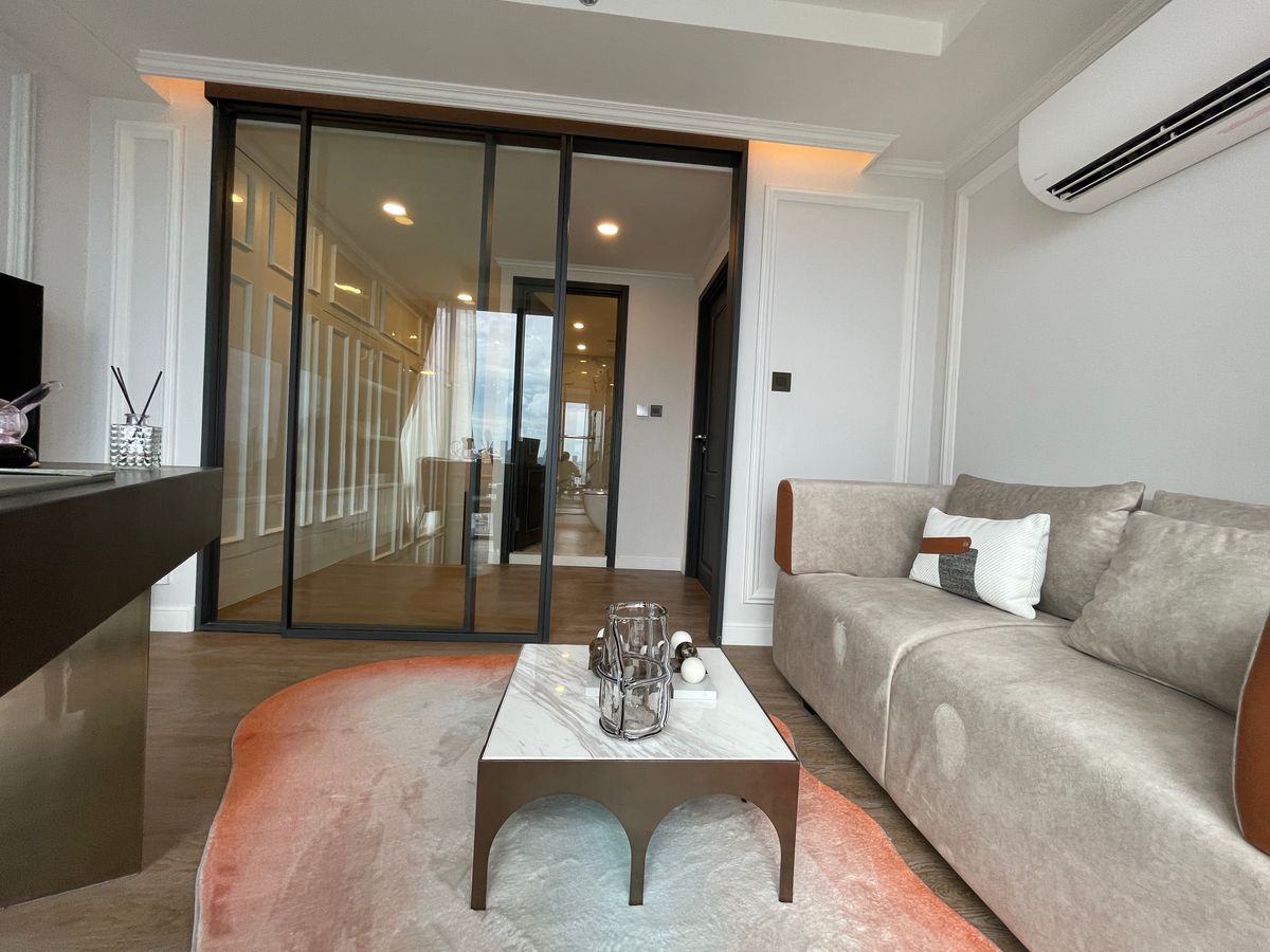 ขายคอนโดพระราม 9 เพชรบุรีตัดใหม่ RCA : ขายคอนโด แลนด์มาร์ค แอท เอ็มอาร์ทีเอ สเตชั่น: Penthouses 3 ห้องน้อน 3 ห้องน้ำ ตกแต่งครบพร้อมเข้าอยู่  นิยามใหม่ของการใช้ชีวิตใจกลางกรุงเทพฯ คอนโดมิเนียม Branded Residence โดย Cassia (Banyan Group) Mega Mixed-Use ใกล้ MRT สายสีส้ม เพียง 350 เมตร  