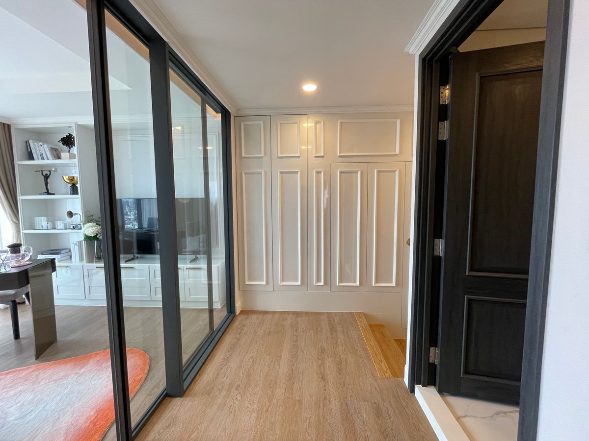 ขายคอนโดพระราม 9 เพชรบุรีตัดใหม่ RCA : ขายคอนโด แลนด์มาร์ค แอท เอ็มอาร์ทีเอ สเตชั่น: Penthouses 3 ห้องน้อน 3 ห้องน้ำ ตกแต่งครบพร้อมเข้าอยู่  นิยามใหม่ของการใช้ชีวิตใจกลางกรุงเทพฯ คอนโดมิเนียม Branded Residence โดย Cassia (Banyan Group) Mega Mixed-Use ใกล้ MRT สายสีส้ม เพียง 350 เมตร  