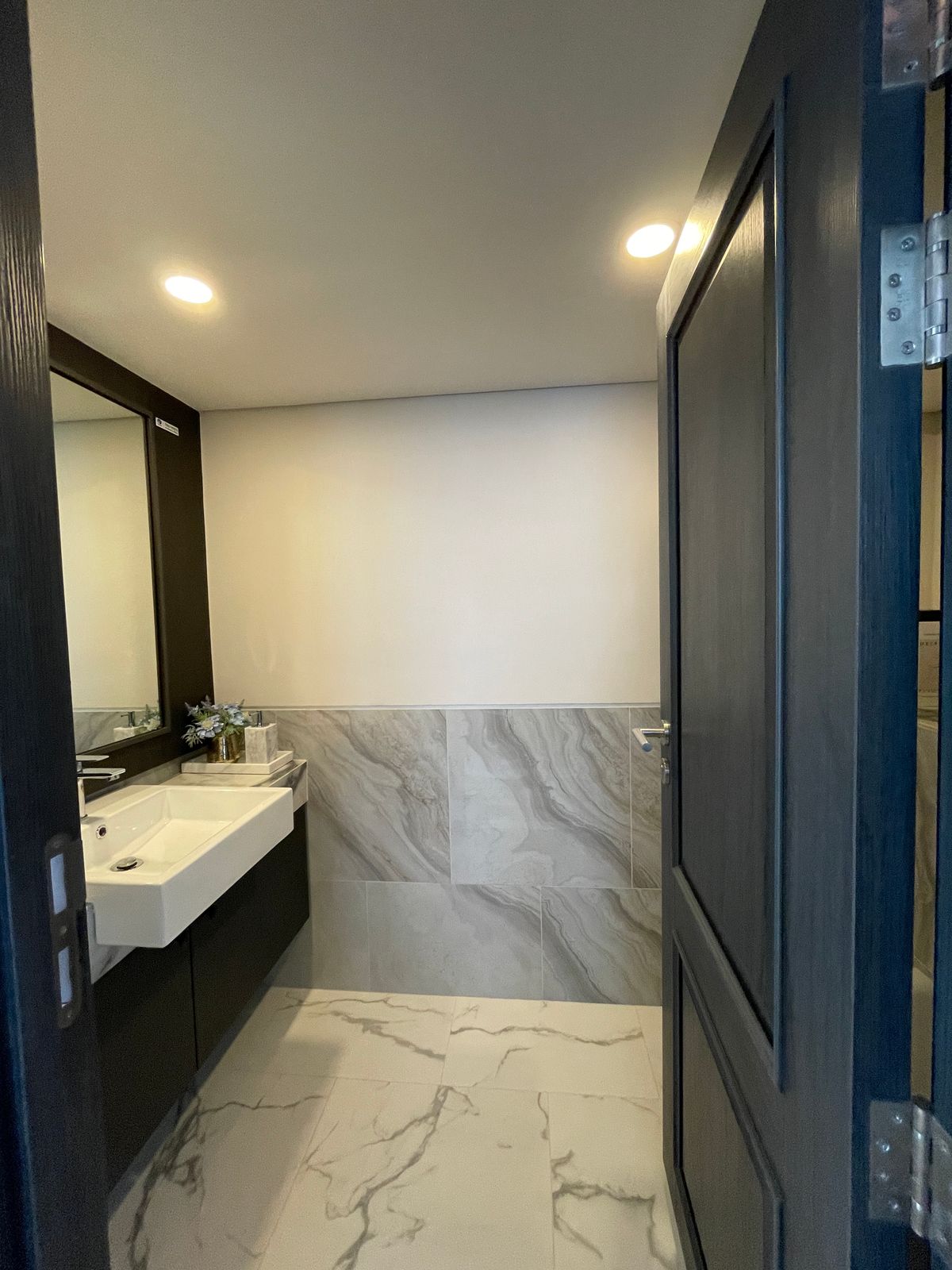 ขายคอนโดพระราม 9 เพชรบุรีตัดใหม่ RCA : ขายคอนโด แลนด์มาร์ค แอท เอ็มอาร์ทีเอ สเตชั่น: Penthouses 3 ห้องน้อน 3 ห้องน้ำ ตกแต่งครบพร้อมเข้าอยู่  นิยามใหม่ของการใช้ชีวิตใจกลางกรุงเทพฯ คอนโดมิเนียม Branded Residence โดย Cassia (Banyan Group) Mega Mixed-Use ใกล้ MRT สายสีส้ม เพียง 350 เมตร  