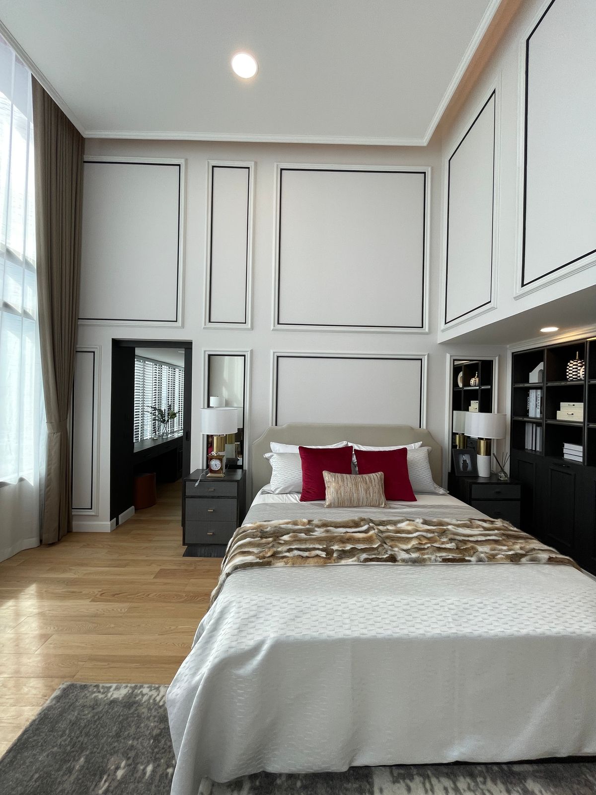 ขายคอนโดพระราม 9 เพชรบุรีตัดใหม่ RCA : ขายคอนโด แลนด์มาร์ค แอท เอ็มอาร์ทีเอ สเตชั่น: Penthouses 3 ห้องน้อน 3 ห้องน้ำ ตกแต่งครบพร้อมเข้าอยู่  นิยามใหม่ของการใช้ชีวิตใจกลางกรุงเทพฯ คอนโดมิเนียม Branded Residence โดย Cassia (Banyan Group) Mega Mixed-Use ใกล้ MRT สายสีส้ม เพียง 350 เมตร  