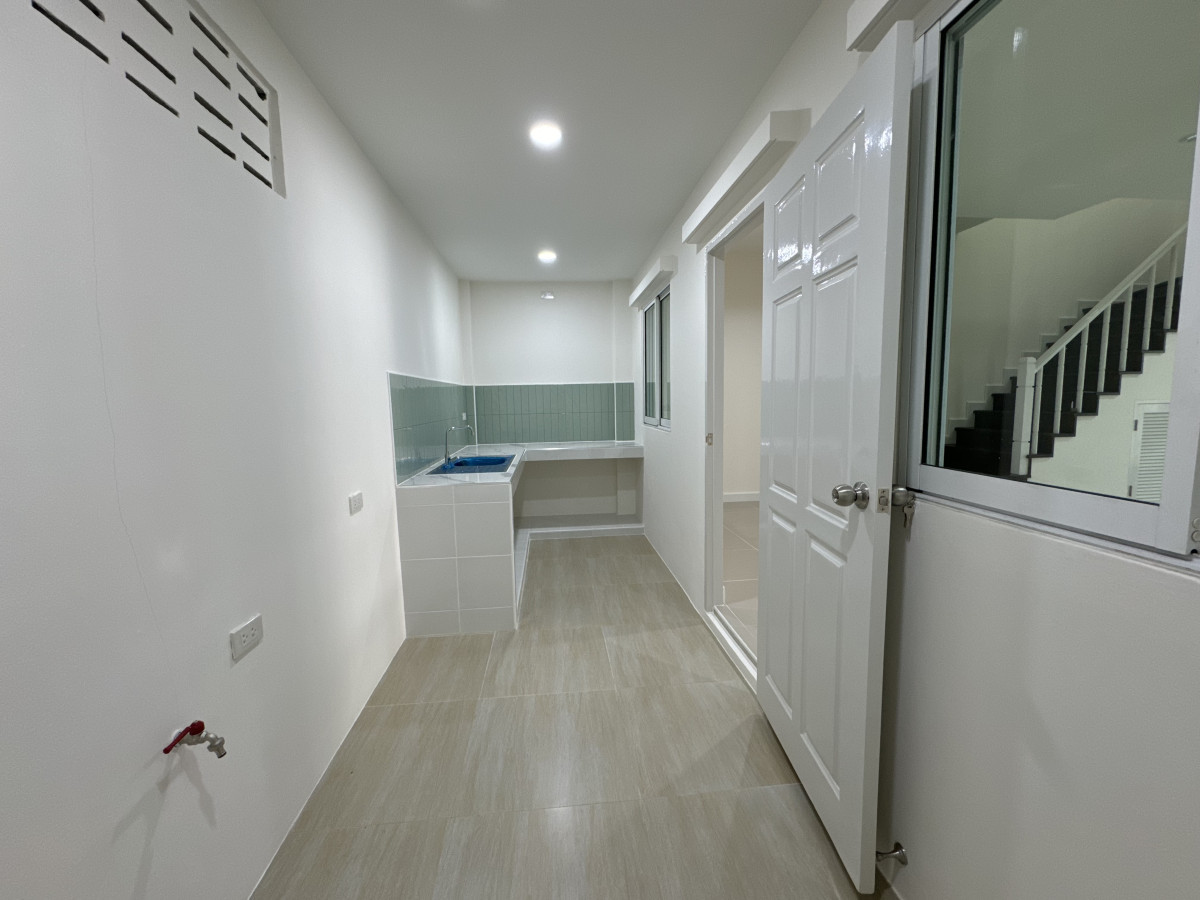 ขายทาวน์โฮมพระราม 5 ราชพฤกษ์ บางกรวย : ขายทาวน์เฮ้าส์/ทาวน์โฮม  ปริญลักษณ์ ไลท์ พระราม 5 บางกร่าง เมืองนนทบุรี นนทบุรี  CX-147189