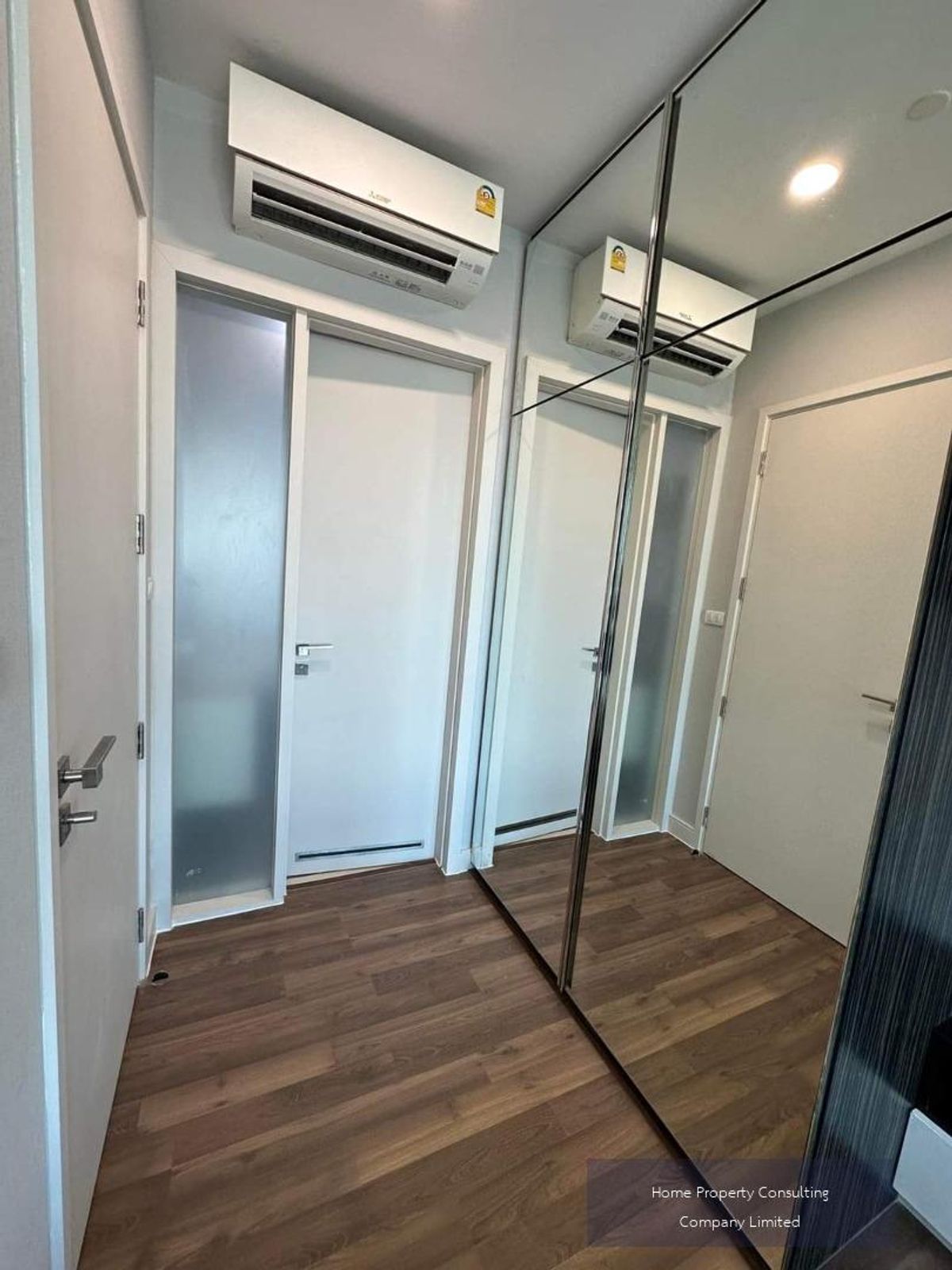 For SaleCondoOnnut, Udomsuk : Quick sale, cheap sales! The Room Sukhumvit 62, near BTS Punnawithi (14 m/1 minute), interested in negotiating @condobkk (with @) Code H33188
