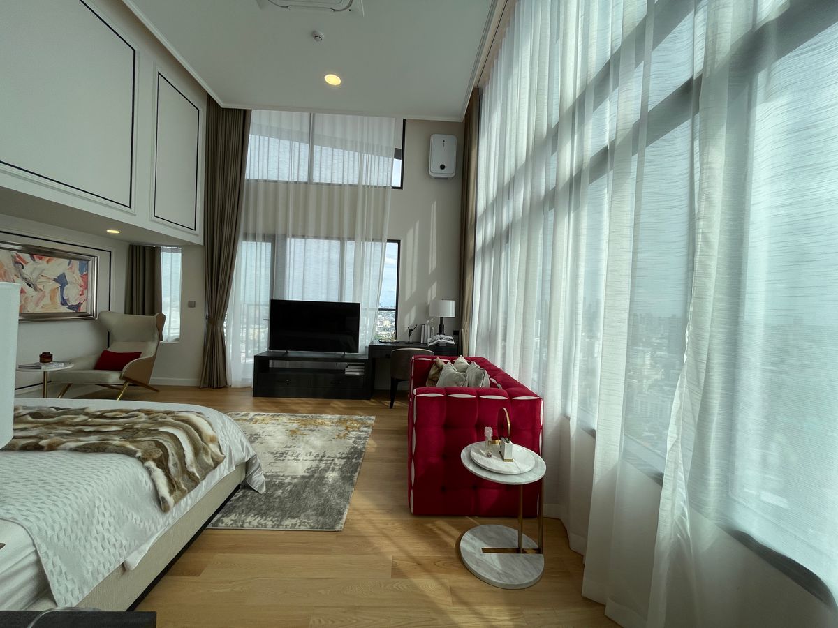 ขายคอนโดพระราม 9 เพชรบุรีตัดใหม่ RCA : ขายคอนโด แลนด์มาร์ค แอท เอ็มอาร์ทีเอ สเตชั่น: Penthouses 3 ห้องน้อน 3 ห้องน้ำ ตกแต่งครบพร้อมเข้าอยู่  นิยามใหม่ของการใช้ชีวิตใจกลางกรุงเทพฯ คอนโดมิเนียม Branded Residence โดย Cassia (Banyan Group) Mega Mixed-Use ใกล้ MRT สายสีส้ม เพียง 350 เมตร  