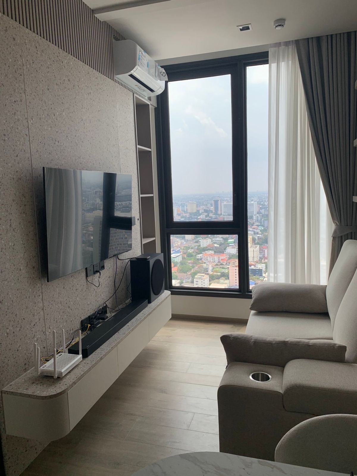 ให้เช่าคอนโดลาดพร้าว เซ็นทรัลลาดพร้าว : 🔥ให้เช่าด่วน🔥The Crest Park Residences ห้องสวย เฟอร์นิเจอร์ครบ อยู่ใกล้  BTS/MRT ❗