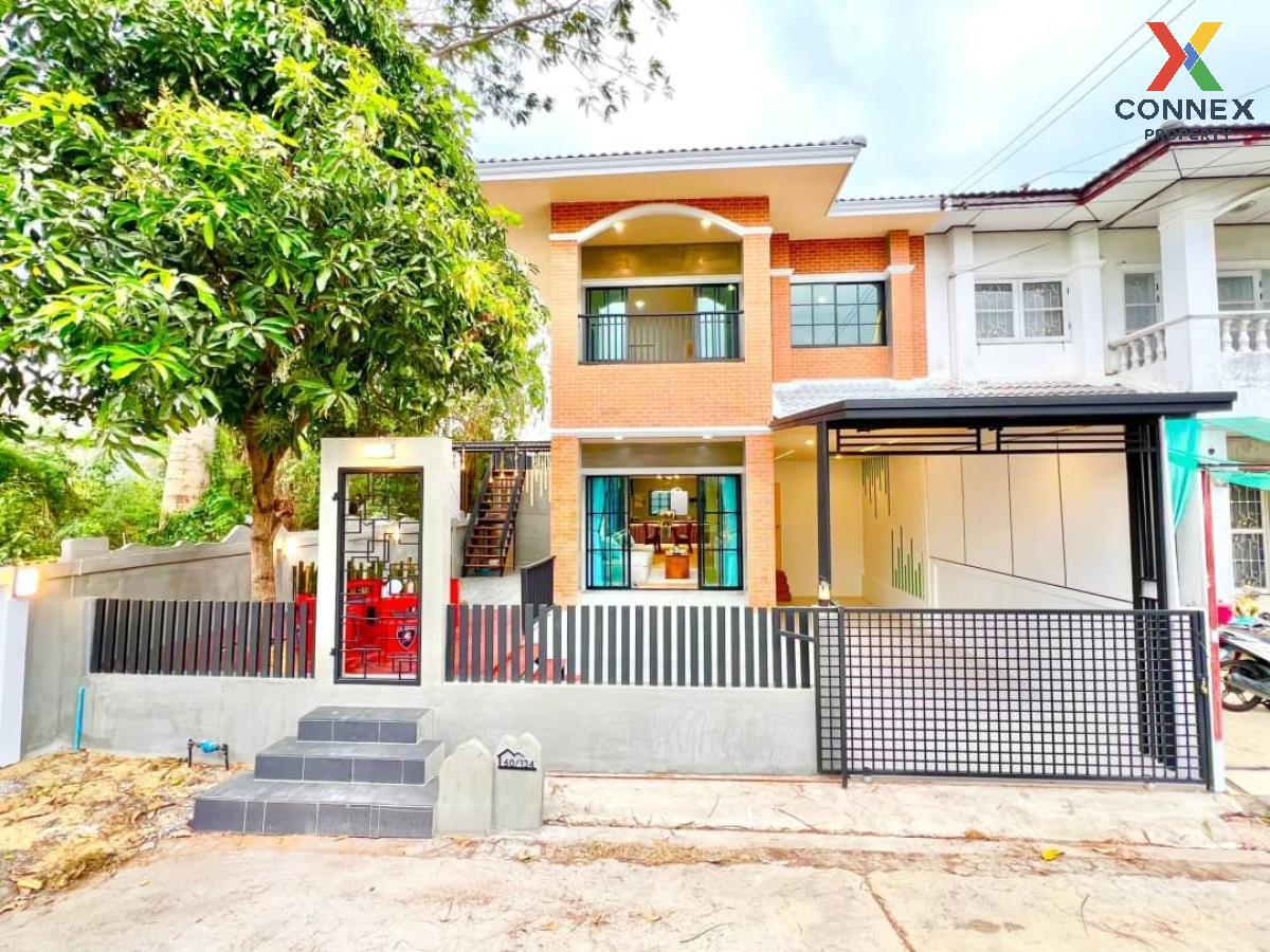For SaleHousePathum Thani,Rangsit, Thammasat : For Sale House , Baan Wongsakorn 1 , corner unit , newly renovated , Lat Sawai , Lam Luk Ka , Pathum Thani , CX-112175