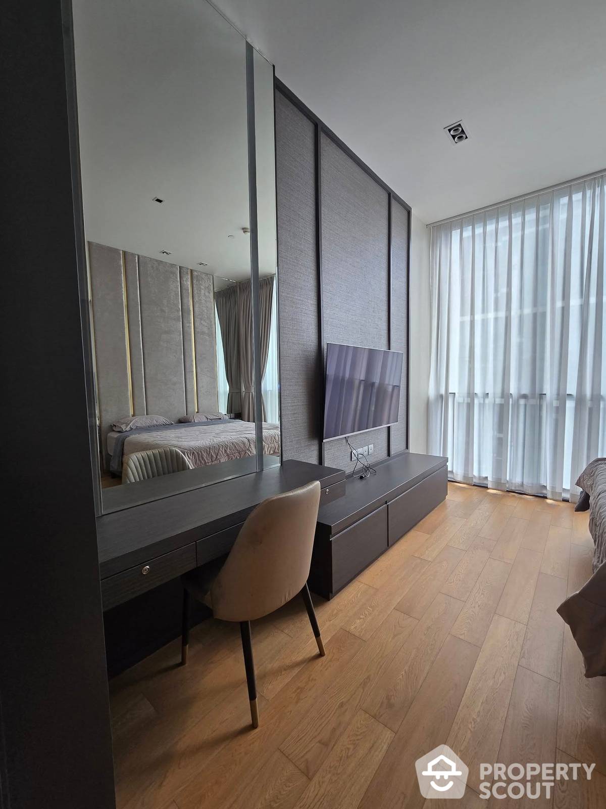 ขายคอนโดวิทยุ ชิดลม หลังสวน : คอนโด 1-ห้องนอน ที่ 28 ชิดลม ใกล้ BTS ชิดลม