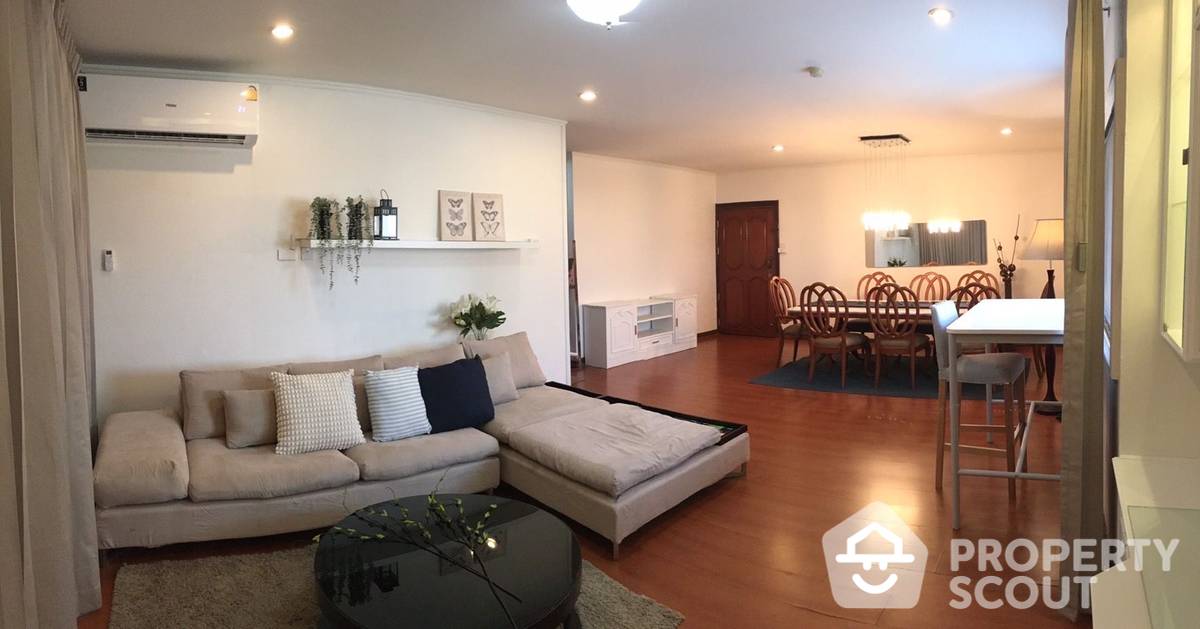For SaleCondoRatchadapisek, Huaikwang, Suttisan : 3-BR Condo at Srivara Mansion Condominium 1 near MRT Thailand Cultural Centre