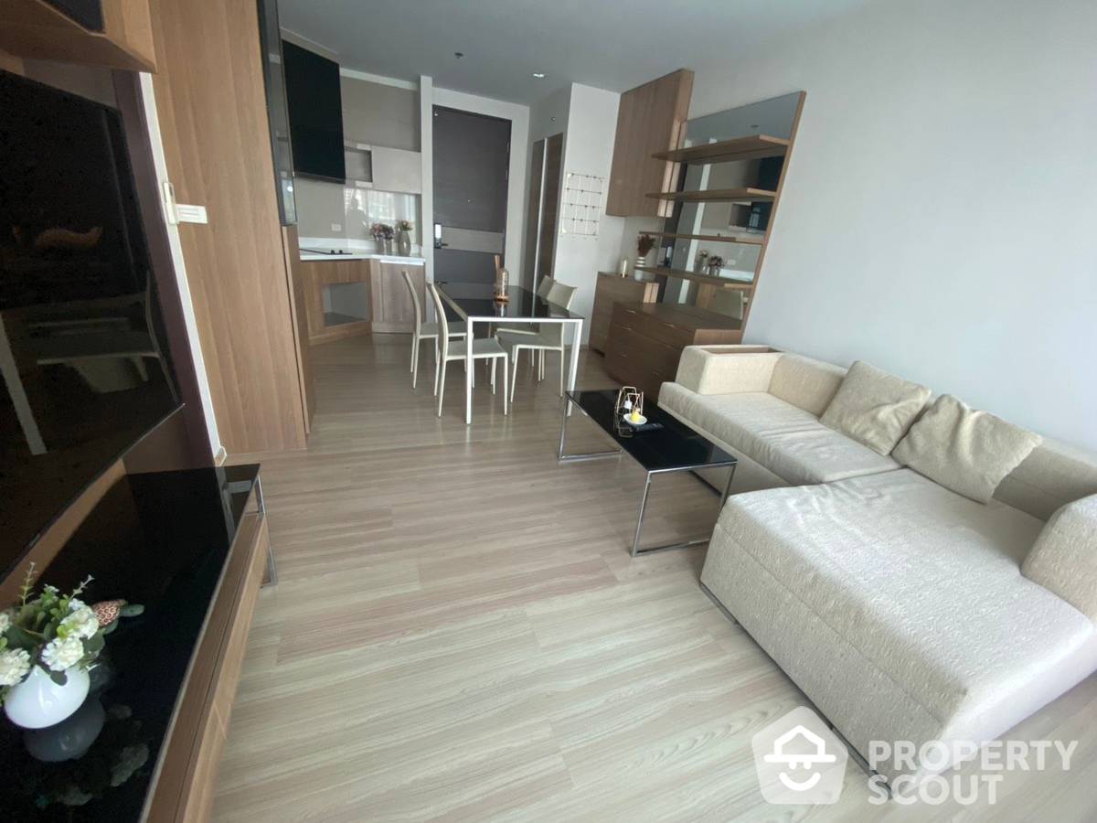 For SaleCondoSathorn, Narathiwat : 1-BR Condo at Rhythm Sathorn near BTS Saphan Taksin