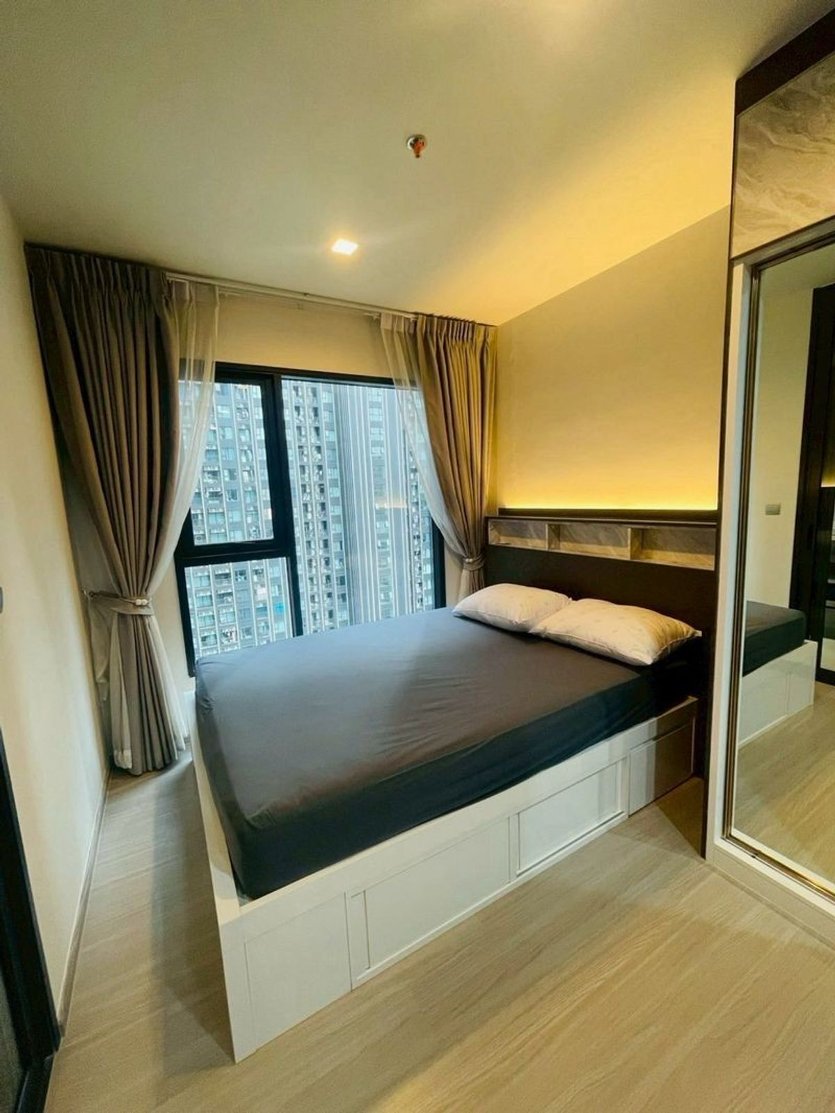 For RentCondoRama9, Petchburi, RCA : Condo for rent: Life Asoke Hype (MRT Rama 9) MK-0 2LINE @Livingbkk