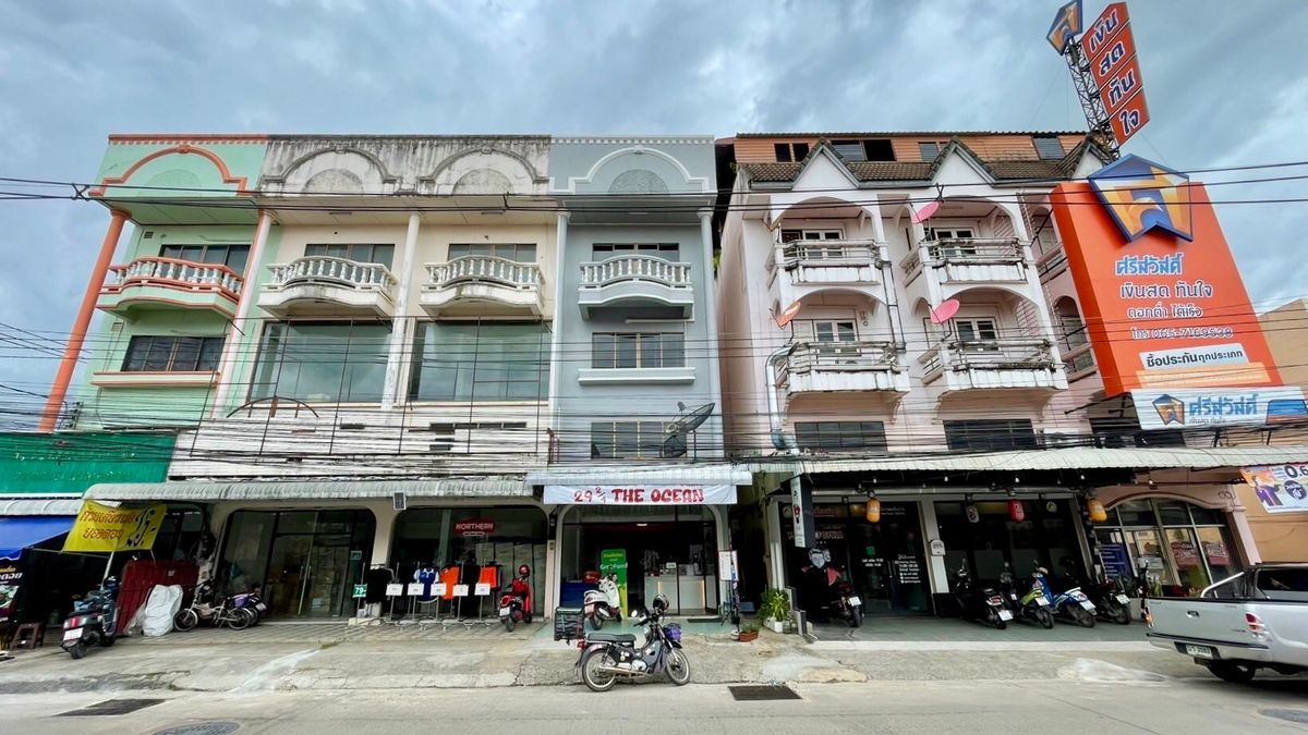 For SaleShop HouseChiang Rai : Sell ​​3 and a half -story commercial building in the heart of Chiang Rai