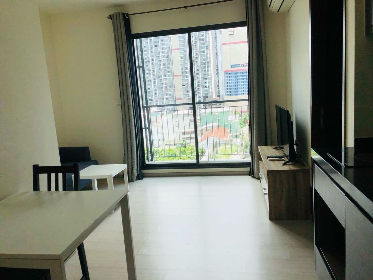 ให้เช่าคอนโดพระราม 9 เพชรบุรีตัดใหม่ RCA : Condo Rhythm Ratchada for rent near MRT rama 9  

