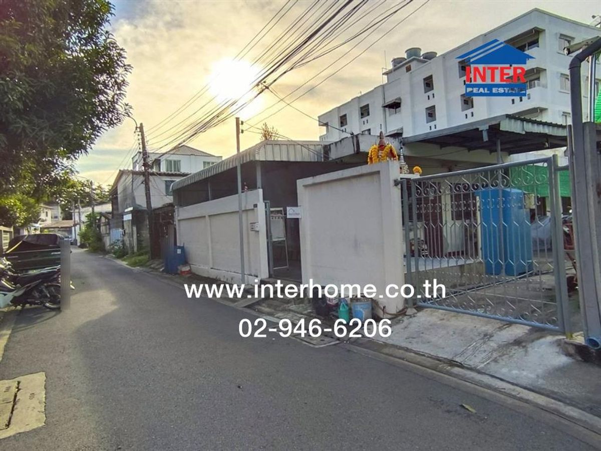 ขายที่ดินลาดพร้าว101 แฮปปี้แลนด์ : ที่ดินเปล่า 75 ตร.ว. ที่ดินพร้อมบ้านเช่า ซอยลาดพร้าว101 ซอย5 ถนนลาดพร้าว ใกล้โรงพยาบาลเวชธานี ถนนประดิษฐ์มนูธรรม เขตบางกะปิ กรุงเทพมหานคร