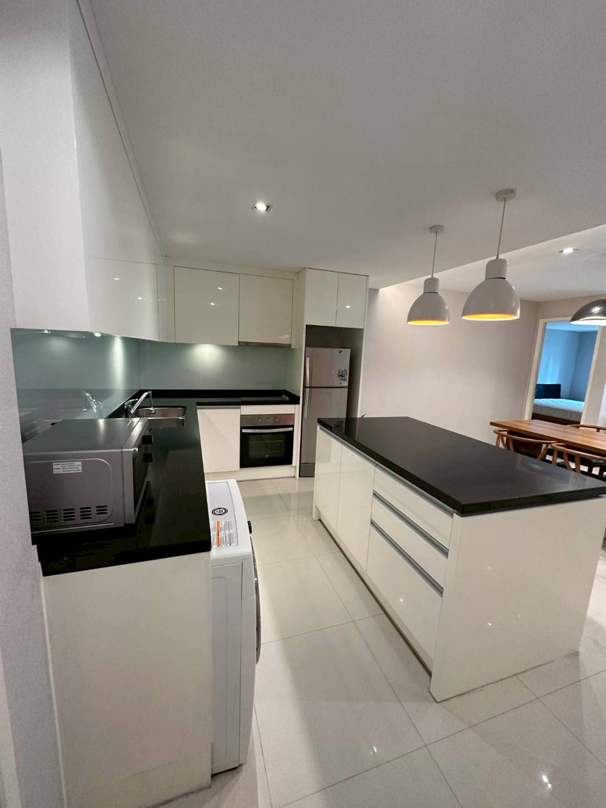 ให้เช่าคอนโดสุขุมวิท อโศก ทองหล่อ : ✨ GT16137 |  คอนโด Le Nice Ekkamai เดินทางสะดวก ใกล้รถไฟฟ้าบีทีเอส มีรถรับส่ง เฟอร์นิเจอร์ครบ พร้อมอยู่ทันที