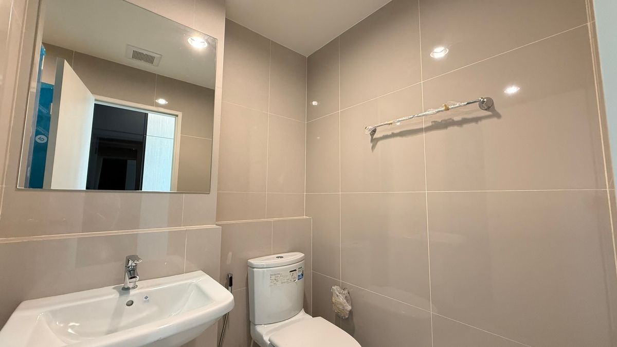 For RentCondoSamut Prakan,Samrong : ✨ Condo for rent, ready to stay in the Nich Monochang Sukhumvit Project - Grandfather Chao, fully decorated in a new room, good location next to BTS Grandfather 