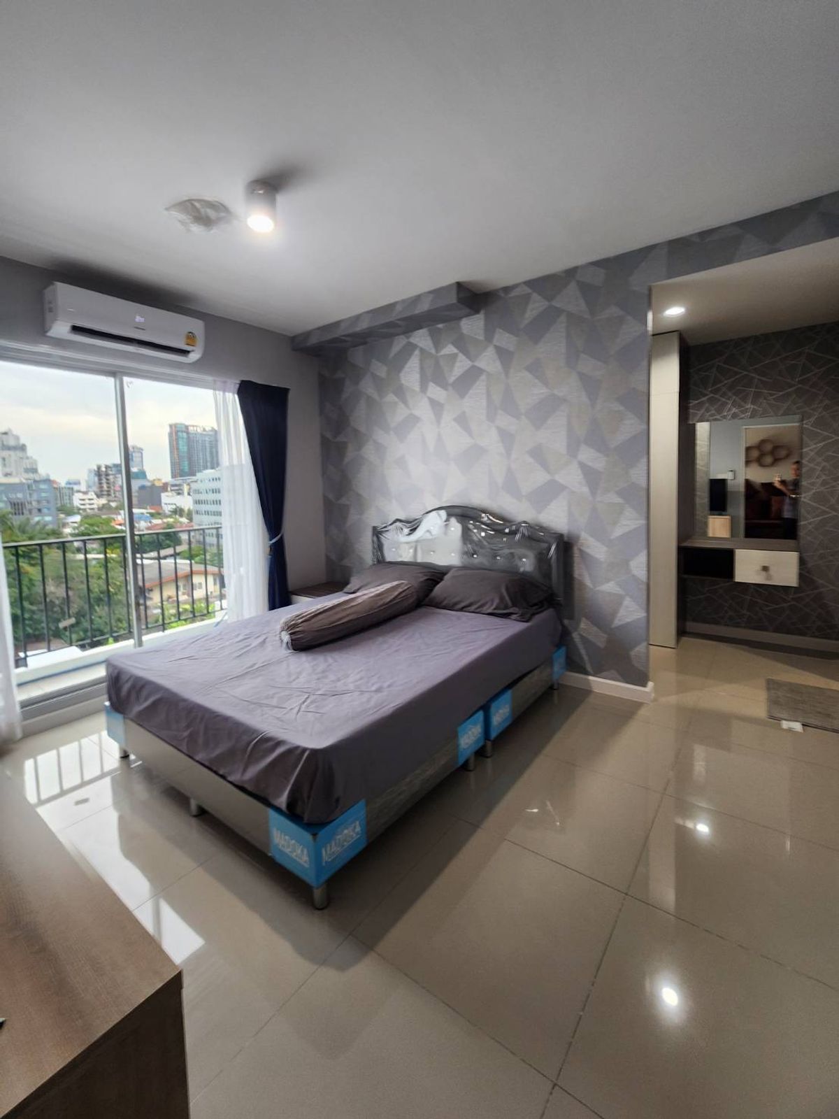 ให้เช่าคอนโดรัชดา ห้วยขวาง : 23,000 BHT/Month เดอะ พรีเว่ รัชดา 30, 2 ห้องนอน