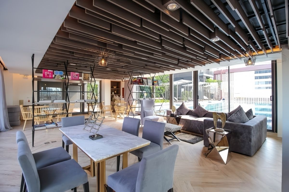 ให้เช่าคอนโดสุขุมวิท อโศก ทองหล่อ : ✨คอนโดพร้อมอยู่ “𝐂 𝐄𝐤𝐤𝐚𝐦𝐚𝐢“ ทำเลดี วิวสูง เฟอร์ครบ วิวเมืองโล่ง🏢