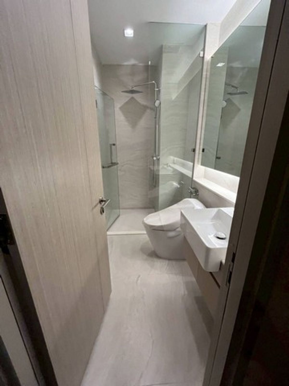 ขายคอนโดราชเทวี พญาไท : ขายด่วน คอนโด the address สยาม-ราชเทวี ขนาด 1 นอน 52 ตรม. ใกล้ BTS ราชเทวี