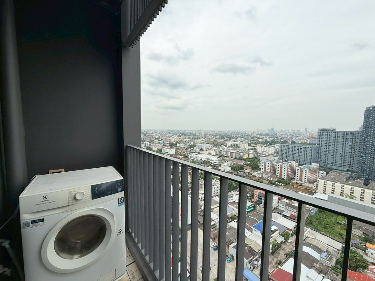 For RentCondoOnnut, Udomsuk : Luxury Condo for Rent at Siamese Sukhumvit 87 | Modern Living in the Heart of Sukhumvit