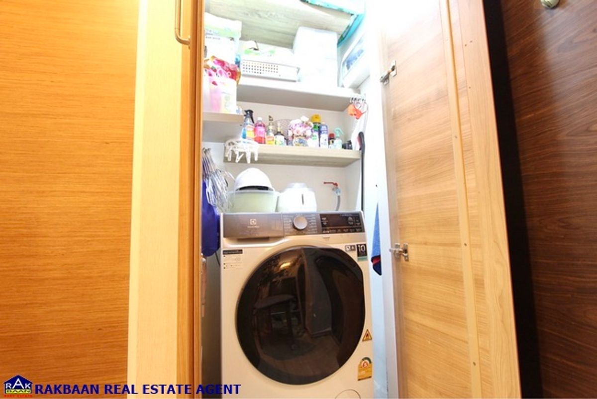 For SaleCondoSapankwai,Jatujak : Condo for sale, Rythum, Phahon-Ari Rhythm, PHAL-ARI, Floor 12A 35.68 sq.m., 1 bedroom, 1 bathroom, full room in front of a beautiful garden.