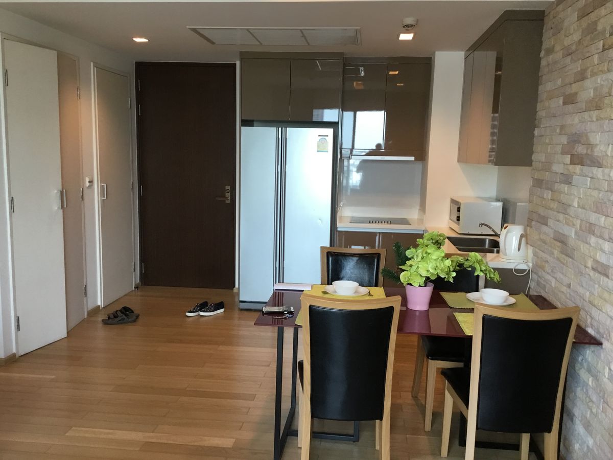 For RentCondoSukhumvit, Asoke, Thonglor : Siri @ Sukhumvit Condominium Corner Luxury 2 Bedrooms for Rent