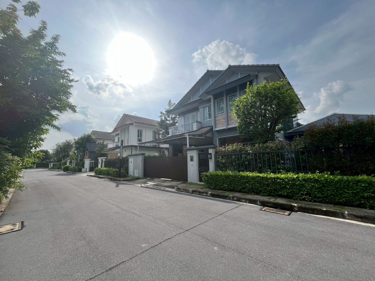 For SaleHouseNakhon Pathom : Nanthawan Village, Park -Axis, Axis Road (next to the Maine Road), Salaya Subdistrict, Phutthamonthon District, Nakhon Pathom Province