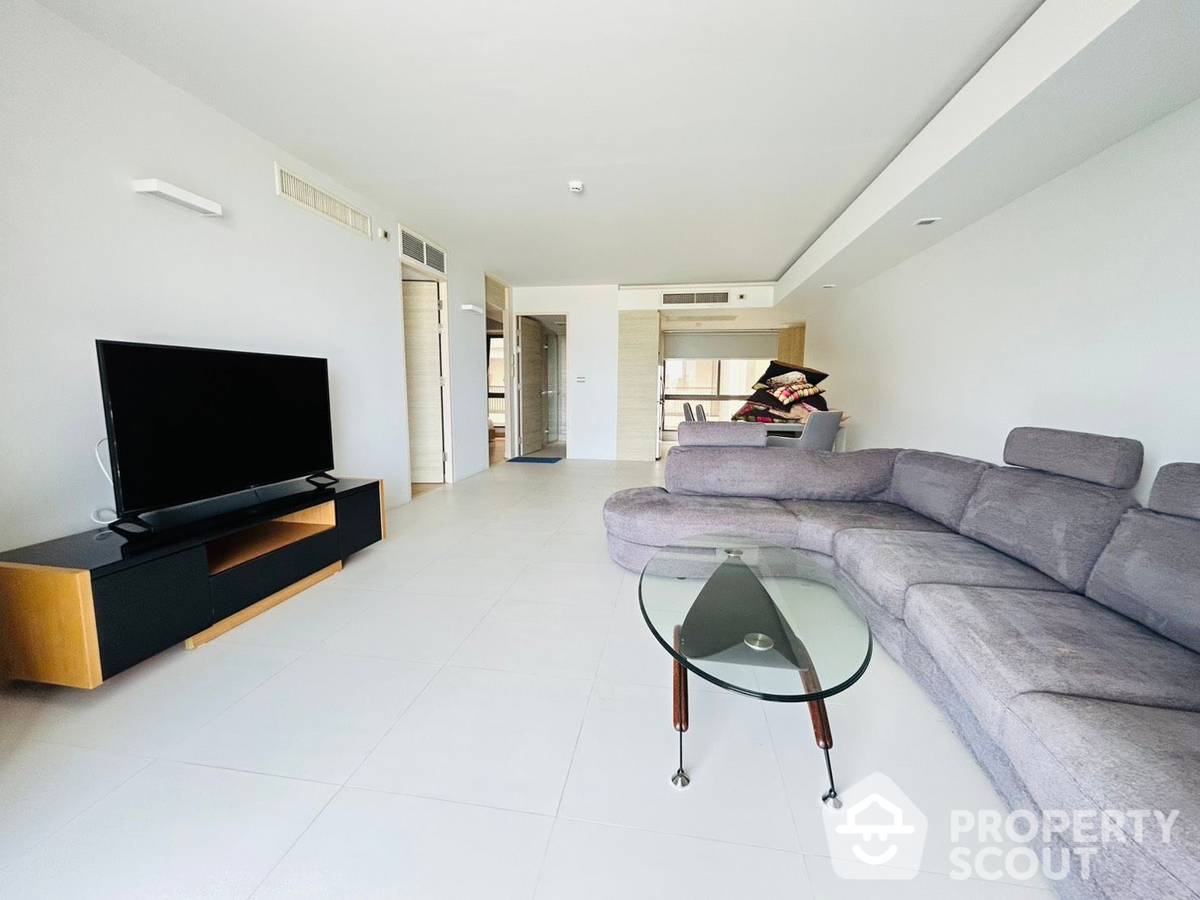 For SaleCondoHuahin, Prachuap Khiri Khan, Pran Buri : 2-BR Condo at The Sanctuary Hua Hin close to Khao Takiab beach