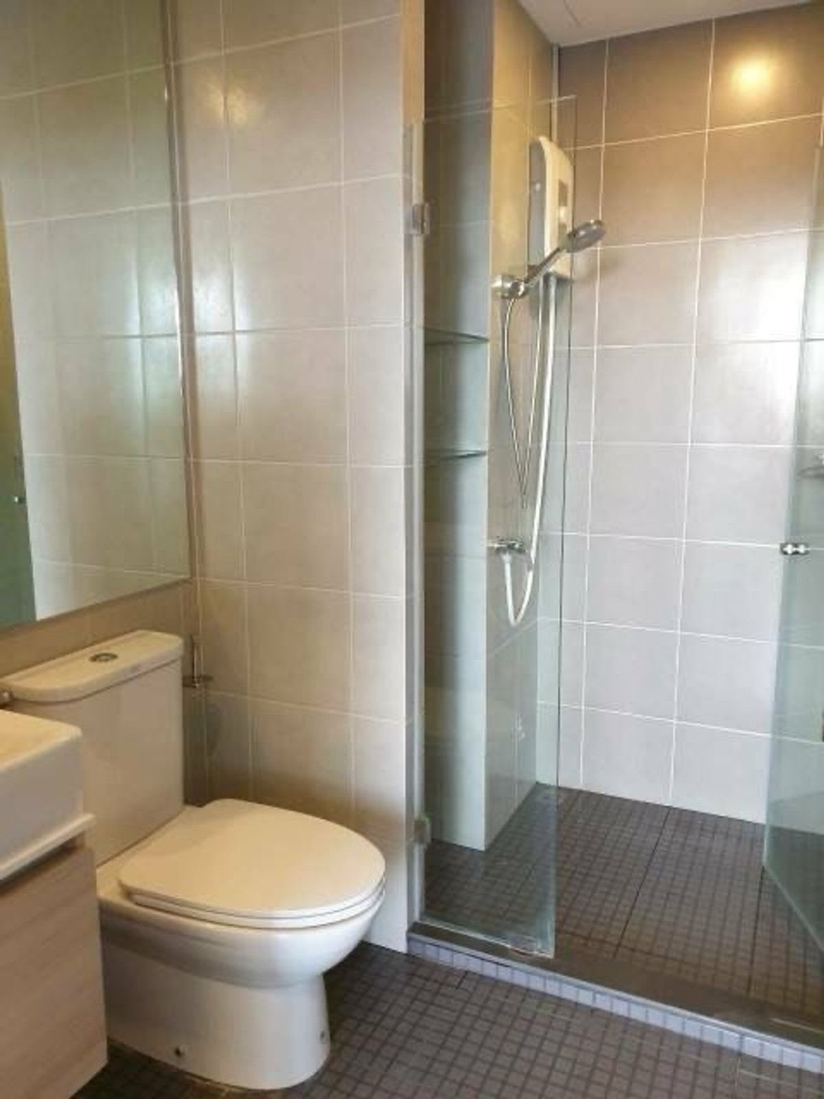 For RentCondoBangna, Bearing, Lasalle : Rent a 2 bedroom room, 1 bathroom, pool view