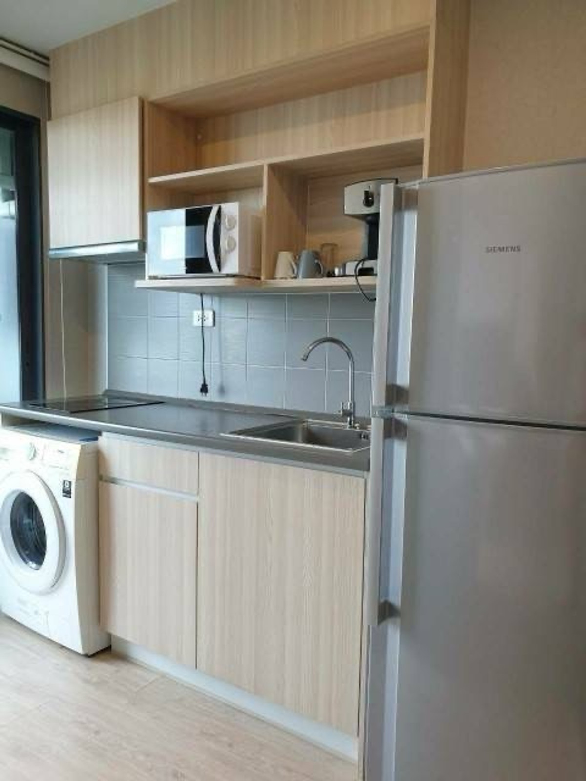 For RentCondoBangna, Bearing, Lasalle : Rent a 2 bedroom room, 1 bathroom, pool view