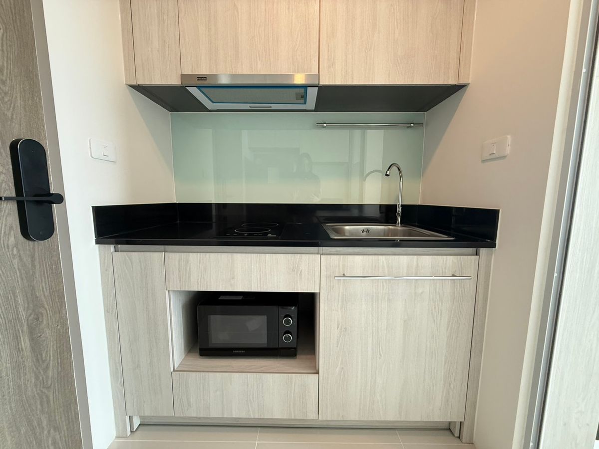 For RentCondoRamkhamhaeng, Hua Mak : ✨ Condo for rent, ready to stay in the Nichmo Ramkhamhaeng project, decorated in a new room, good location, next to MRT Hua Mak 