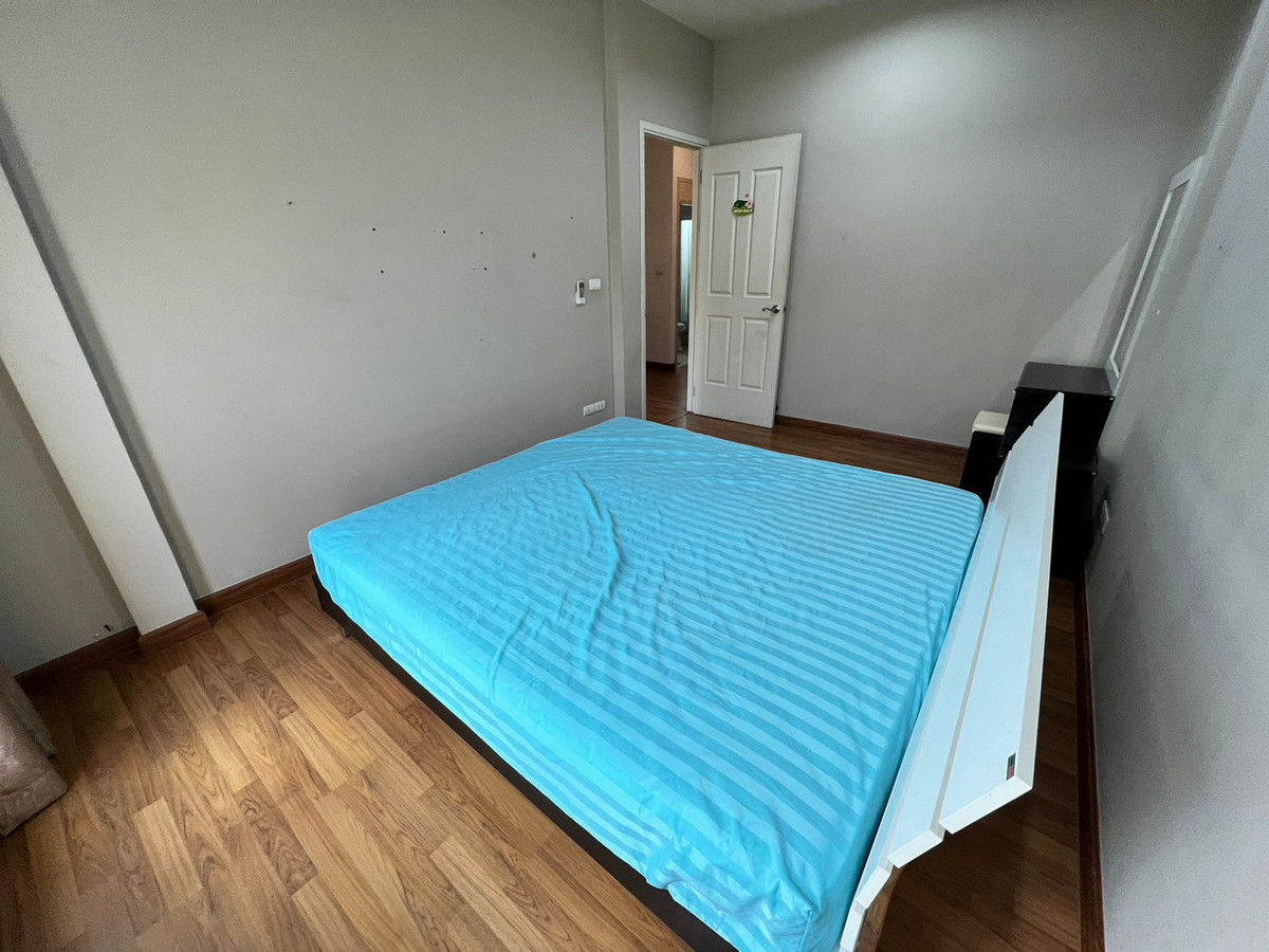 ให้เช่าทาวน์โฮมแจ้งวัฒนะ เมืองทอง : ทาวน์โฮม ซอยติวานนท์-ปากเกร็ด22 มีเฟอร์ 3ห้องนอน 2ห้องน้ำ