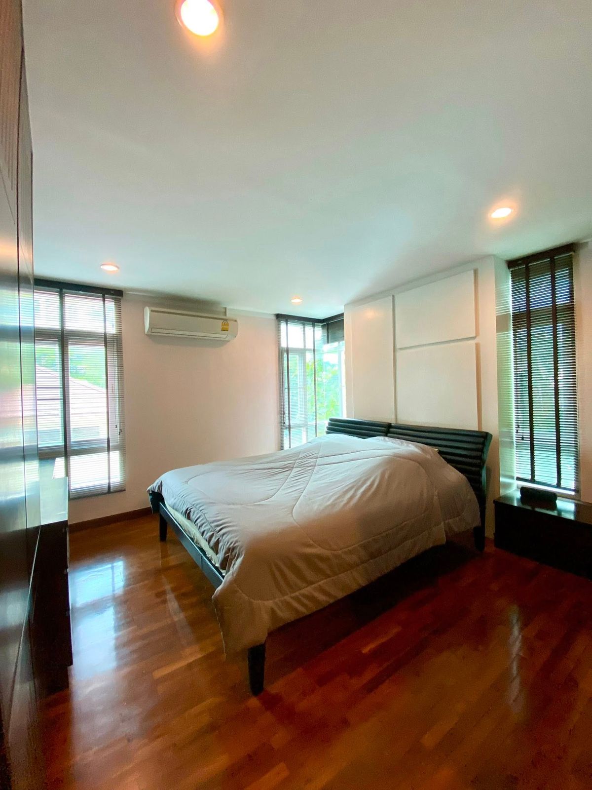 ขายคอนโดสาทร นราธิวาส : 📢📢รีบขายด่วน ทักได้ 24 ชม 063-989-5868 Line: 95condo 📢📢