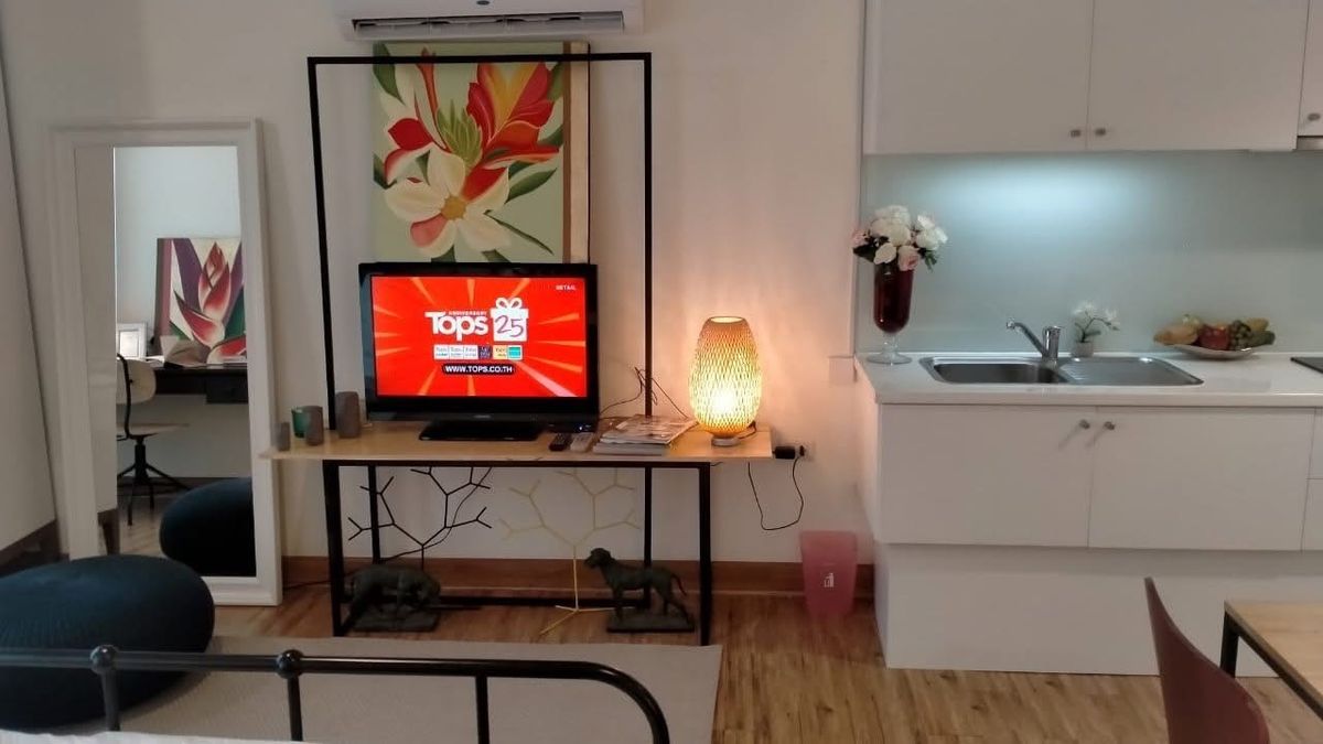 ขายคอนโดเลียบทางด่วนรามอินทรา : S-JWS105  ขายคอนโด เจ ดับบลิว บูเลอวาร์ด ศรีวรา, ชั้น 6 แต่งครบ 30 ตรม. 2,888,888 บาท 064-959-8900