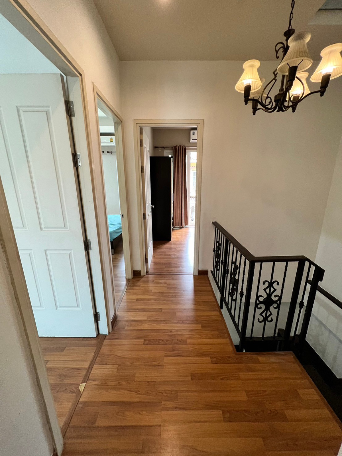 ให้เช่าทาวน์โฮมแจ้งวัฒนะ เมืองทอง : ทาวน์โฮม ซอยติวานนท์-ปากเกร็ด22 มีเฟอร์ 3ห้องนอน 2ห้องน้ำ