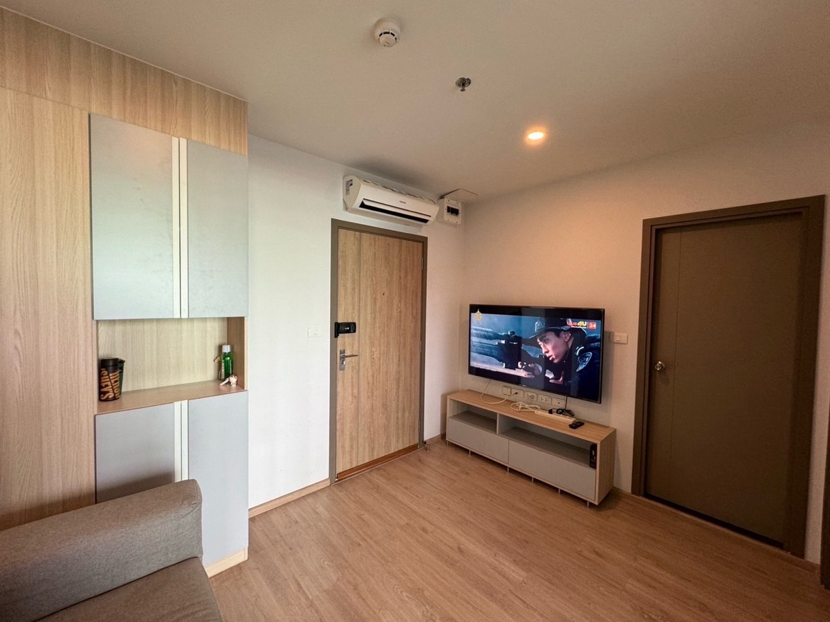 For RentCondoBangna, Bearing, Lasalle : Rent a 2 bedroom room, 1 bathroom, pool view