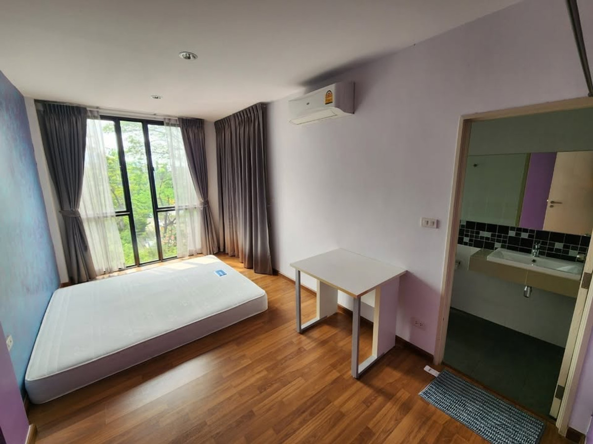 For RentTownhomeChaengwatana, Muangthong : Chaengwattana Zone with pet friendly This project is closest to the expressway in 2 minutes. 4-storey townhouse, 3 bedrooms, fully furnished, air-conditioned