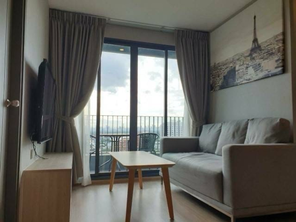 For RentCondoBangna, Bearing, Lasalle : Rent a 2 bedroom room, 1 bathroom, pool view