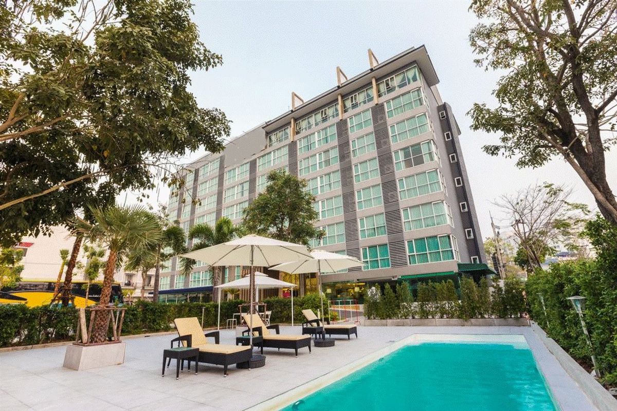 ขายกิจการโรงแรม & กิจการอพาร์ตเมนต์ศรีราชา แหลมฉบัง บ้านบึง : Hotel for Sell in Sriracha, Chonburi, 131 keys, 8 storey building, 819 sq wah