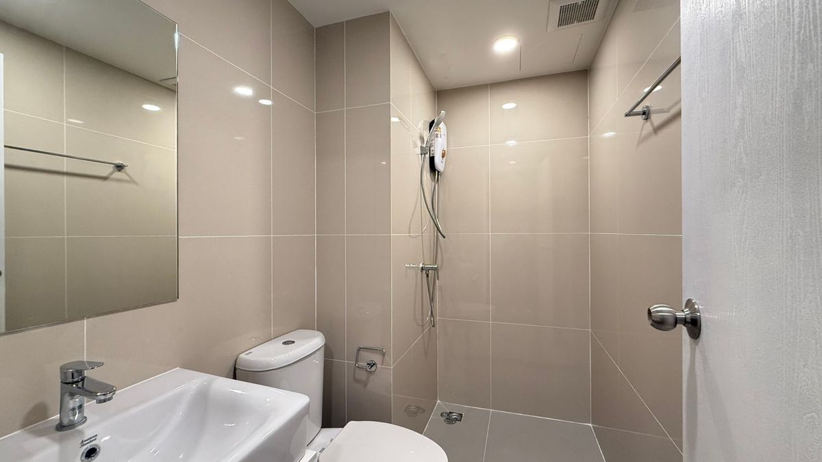 For RentCondoWongwianyai, Charoennakor : ✨ Condo for rent, ready to stay in the Flexi Sathorn -Charoen Nakhon project, 2 new rooms, good locations, decorated near BTS, Krung Thonburi *do not accept foreigners