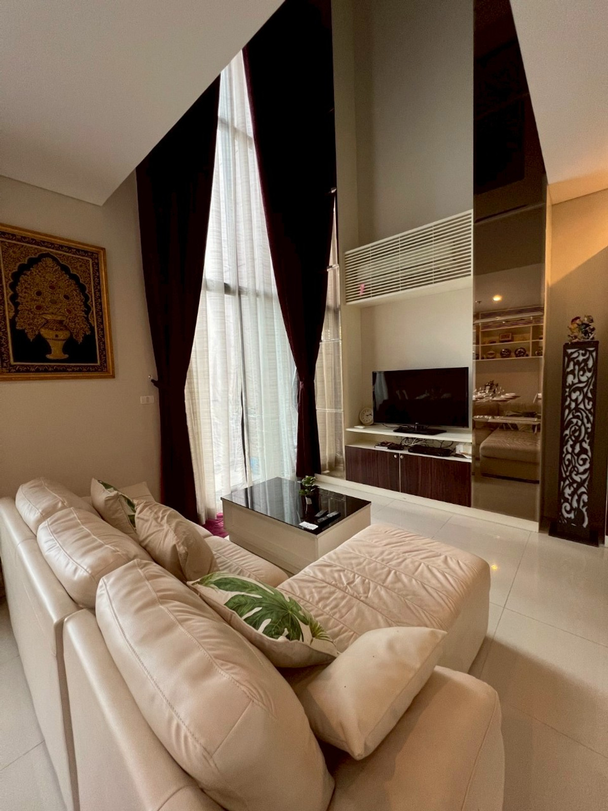 ให้เช่าคอนโดพระราม 9 เพชรบุรีตัดใหม่ RCA : { FOR RENT } 1 BEDROOM 2 BATHROOM (DUPLEX) 80 SQ.M  READY TO MOVE IN -- CALL NOW 094-641-5974