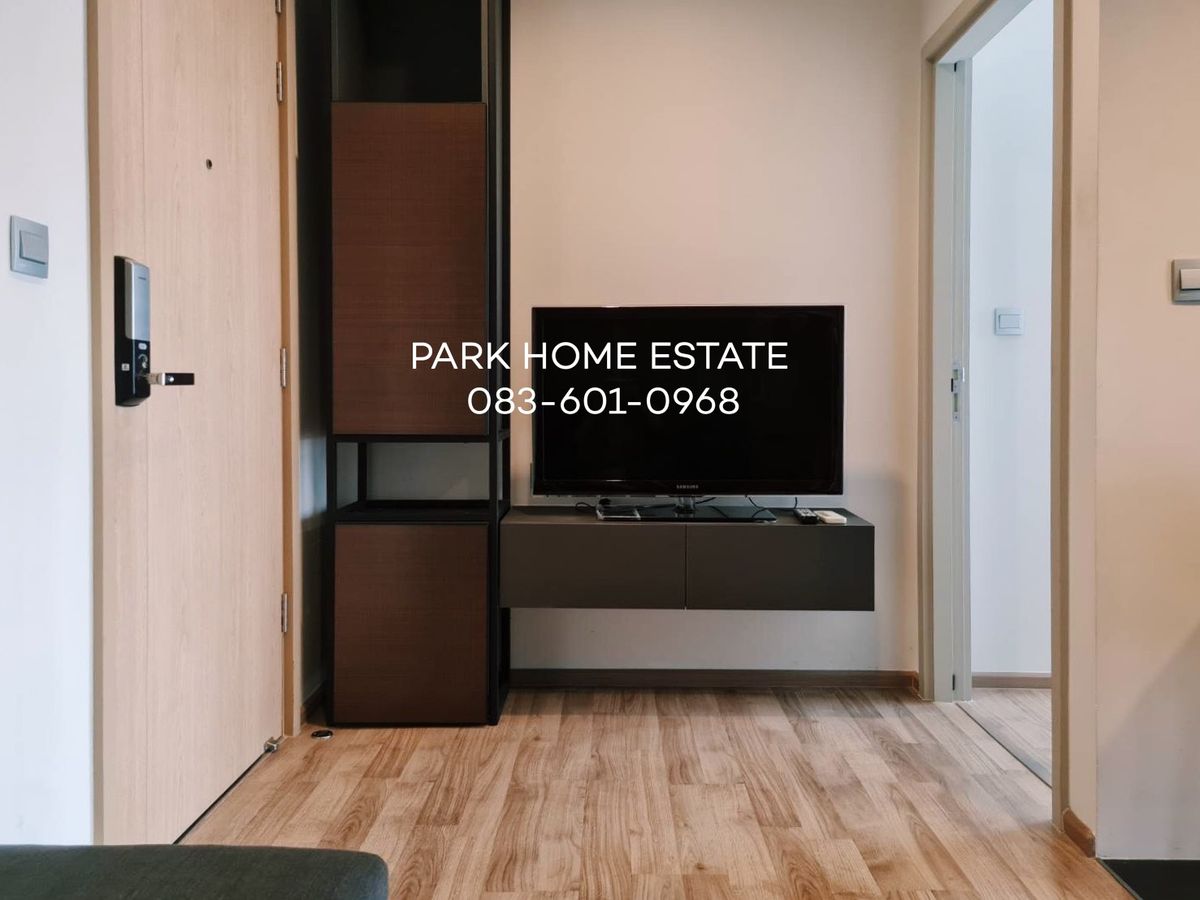 For RentCondoSapankwai,Jatujak : Only 17,000 baht/month for rent. The Line Chatuchak-Morchit, room size 27 sq.m., beautiful room, good price ✨ 083-601-0968 Line: @pukkhome