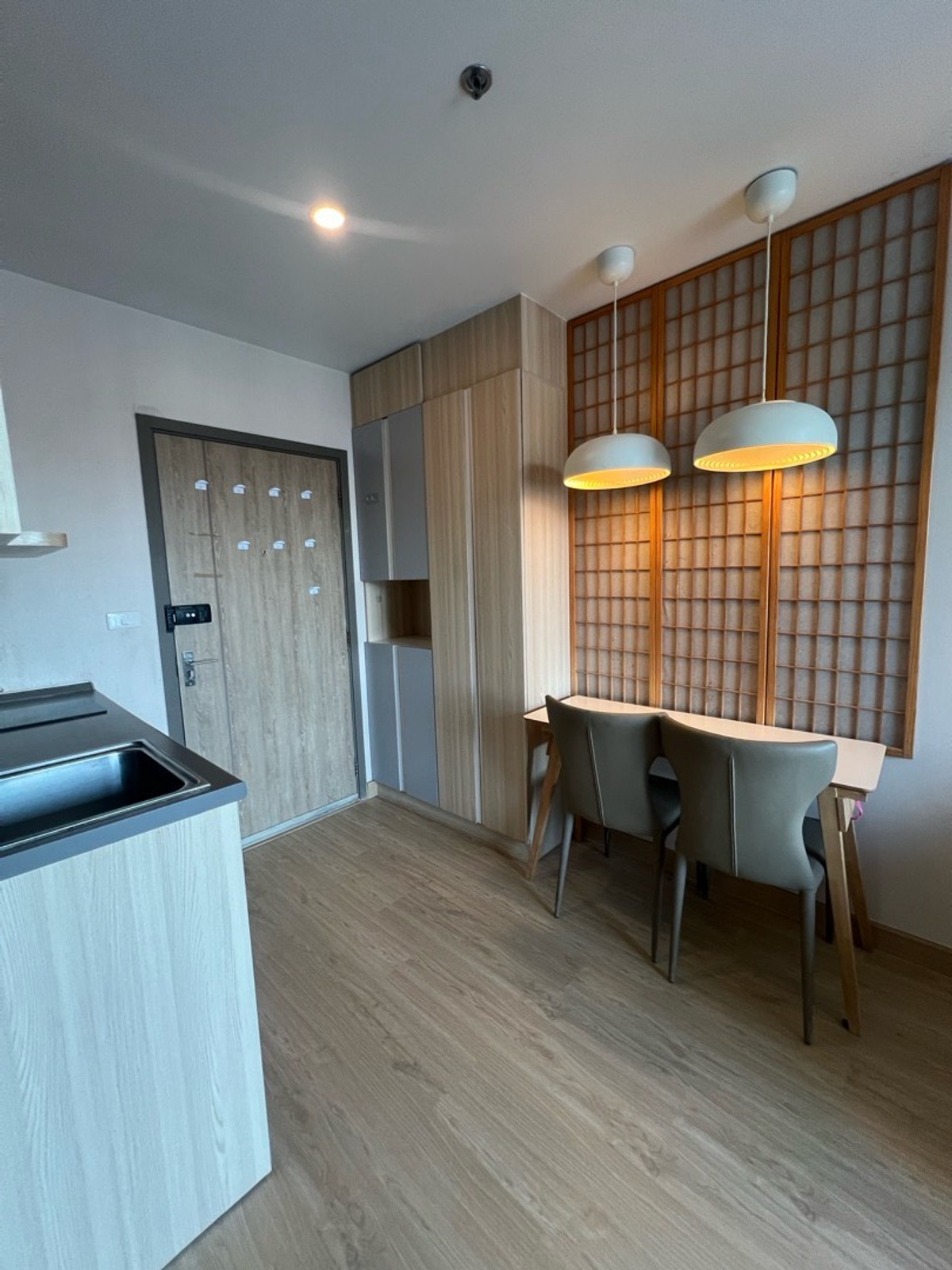 ให้เช่าคอนโดบางนา แบริ่ง ลาซาล : ให้เช่าห้องขนาด 1 ห้องนอน 1 ห้องน้ำ 