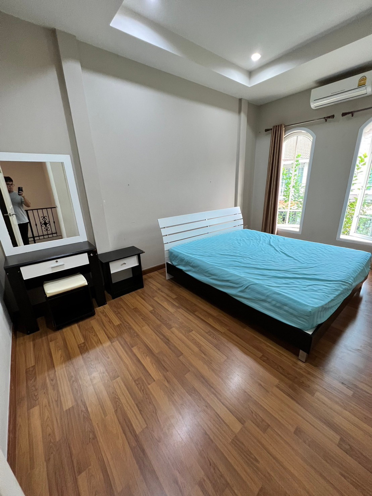 ให้เช่าทาวน์โฮมแจ้งวัฒนะ เมืองทอง : ทาวน์โฮม ซอยติวานนท์-ปากเกร็ด22 มีเฟอร์ 3ห้องนอน 2ห้องน้ำ