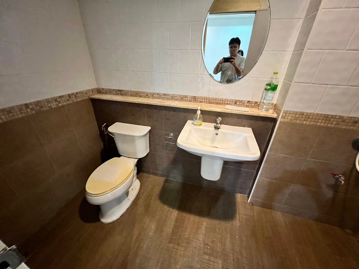 ให้เช่าทาวน์โฮมแจ้งวัฒนะ เมืองทอง : ทาวน์โฮม ซอยติวานนท์-ปากเกร็ด22 มีเฟอร์ 3ห้องนอน 2ห้องน้ำ